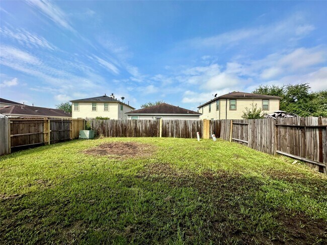 Building Photo - 6731 Providence View Ln