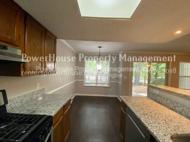 Building Photo - 5043 Brookside Ct