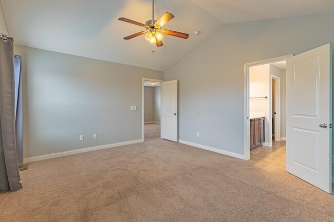 Building Photo - 6003 Bell Classic Dr