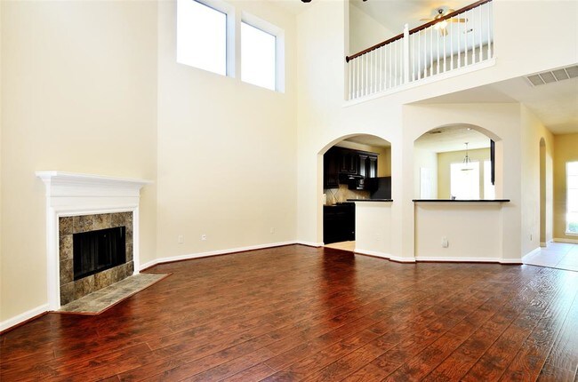 Building Photo - 20919 Field Manor Ln