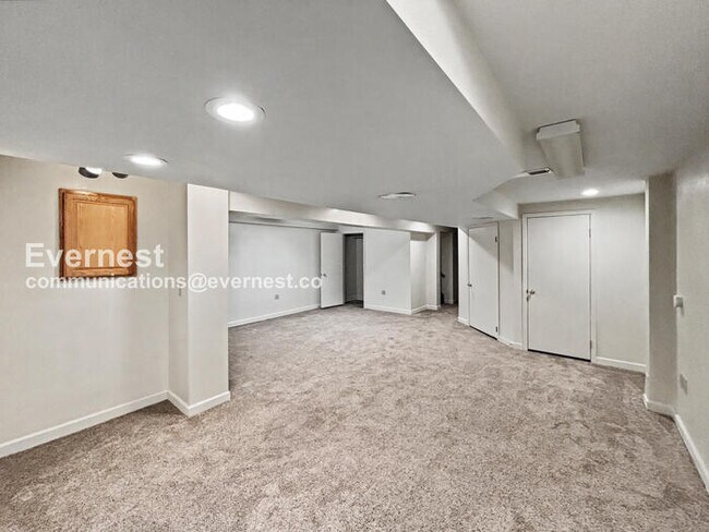 Building Photo - Comfort Meets Community in Centennial with 2 Car Garage / 3 beds & 3 baths / Coming Soon!