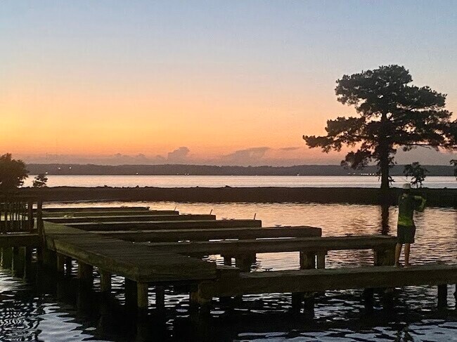 Building Photo - 28831 S Diamondhead