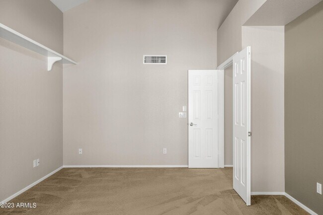 Building Photo - 2306 E Gondola Ln