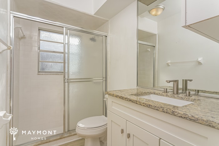 Building Photo - 11 Maple Run