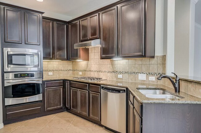Kitchen - 7320 Colina Vista Loop