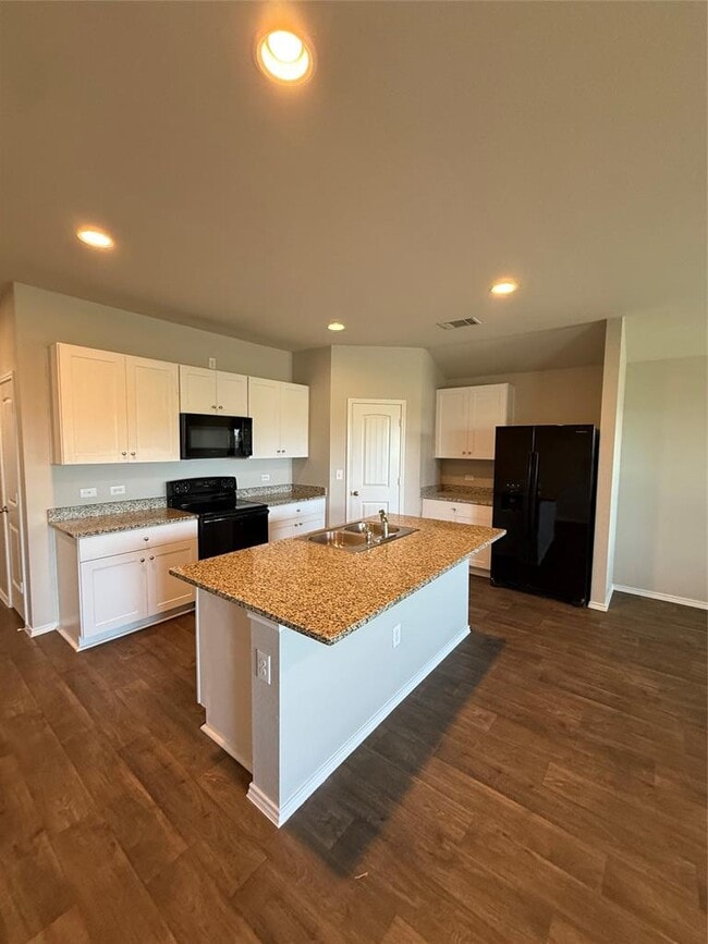 Building Photo - 13105 Brahmin Dr