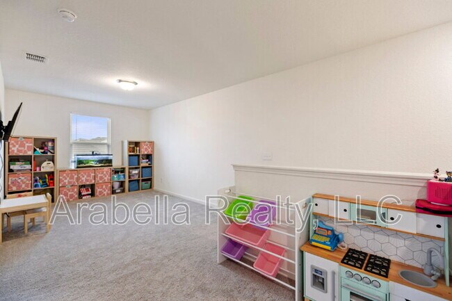 Building Photo - 8429 Falcon Meadow Dr
