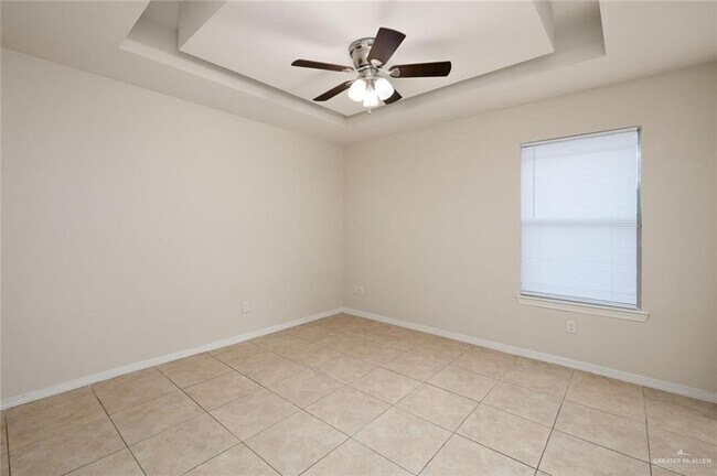 Building Photo - 11 Taxco Ct