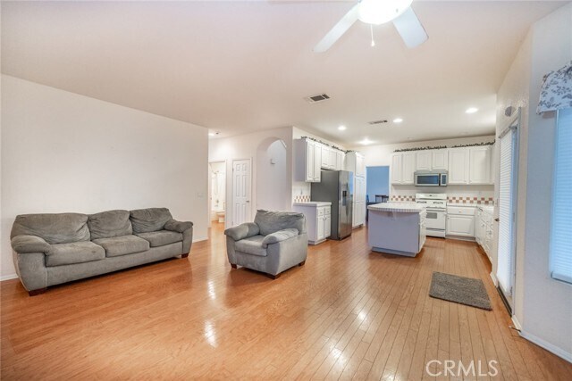 Building Photo - 3655 Shandin Dr