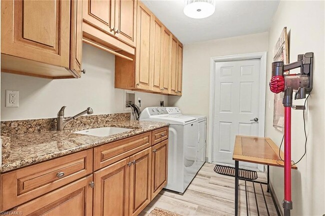 Building Photo - 9874 Campbell Cir