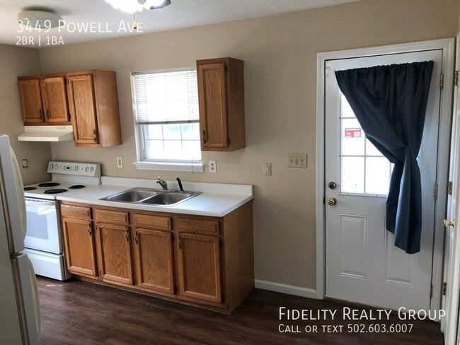 Building Photo - 3449 Powell Ave