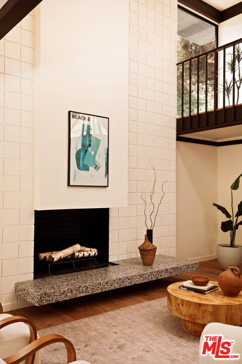 Building Photo - 5649 Valley Oak Dr