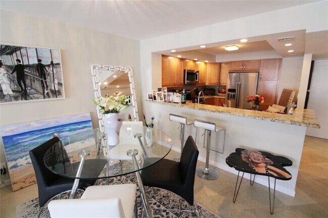 Building Photo - 3900 Galt Ocean Dr