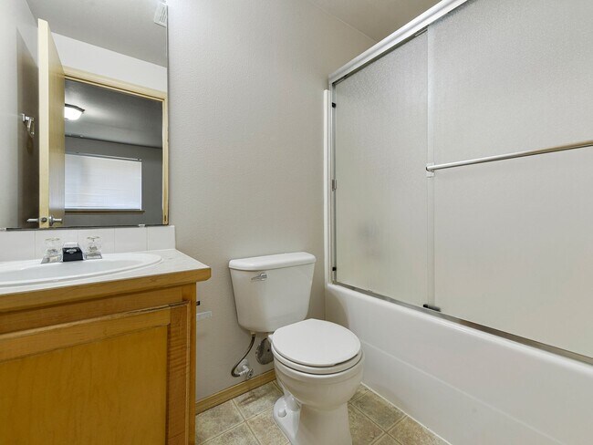 Building Photo - 22471a