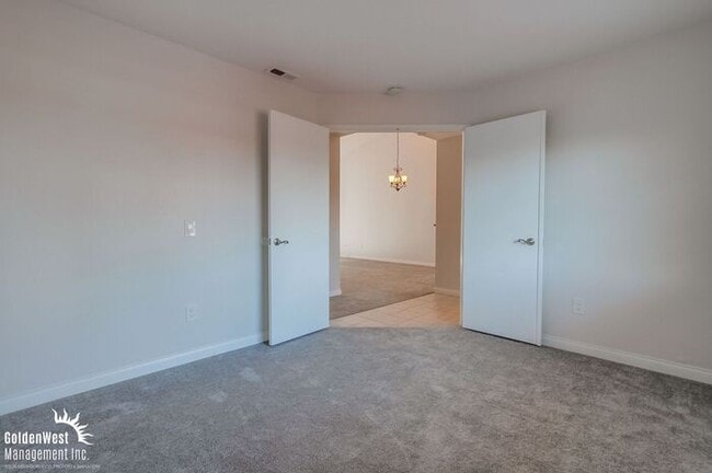 Building Photo - Charming 3Bdm 2Ba Condo in the Heart of Ca...