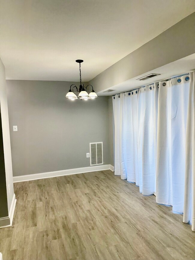 Building Photo - 12705 Dara Dr