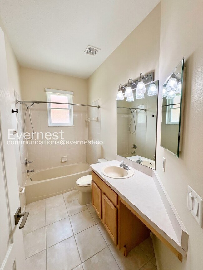 Building Photo - 13829 Sunshowers Cir