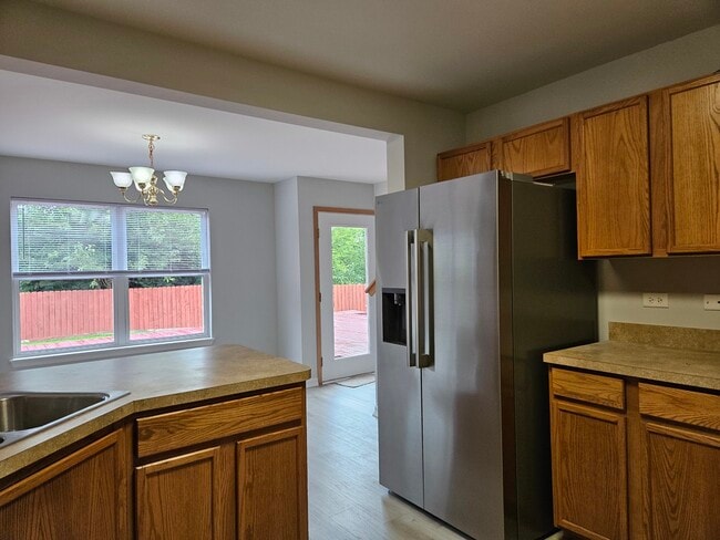 Building Photo - 2507 Sumac Dr