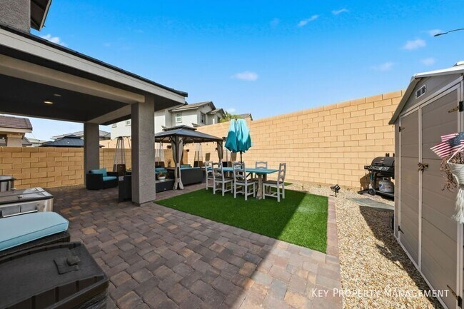 Building Photo - 694 Monroe Hl Pl