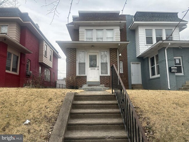 Building Photo - 1613 Edgmont Ave