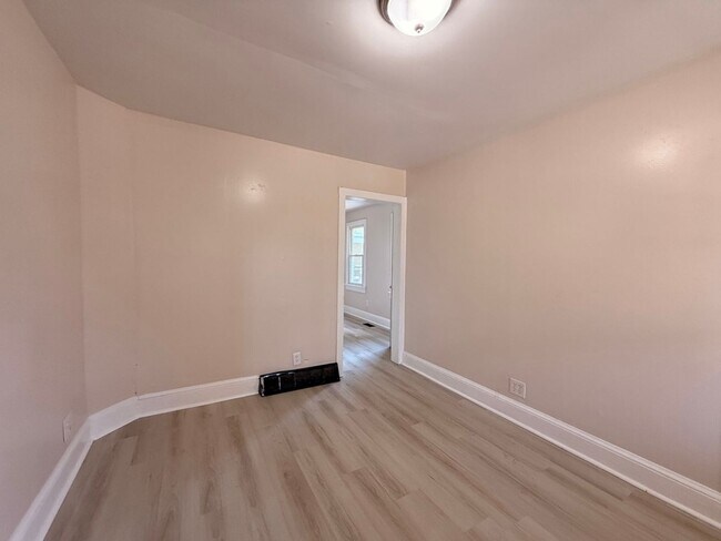 Building Photo - 243-245-245 South Ave