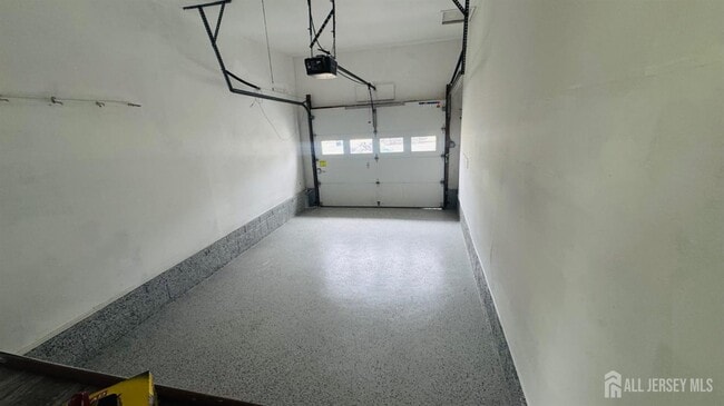 Building Photo - 966 Bergen Ave