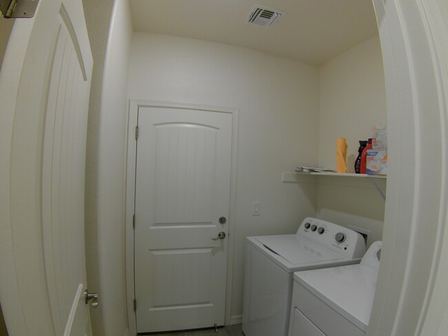 Building Photo - 506 McAlister Dr