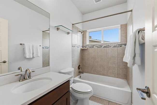 Building Photo - 2605 Witsome Loop