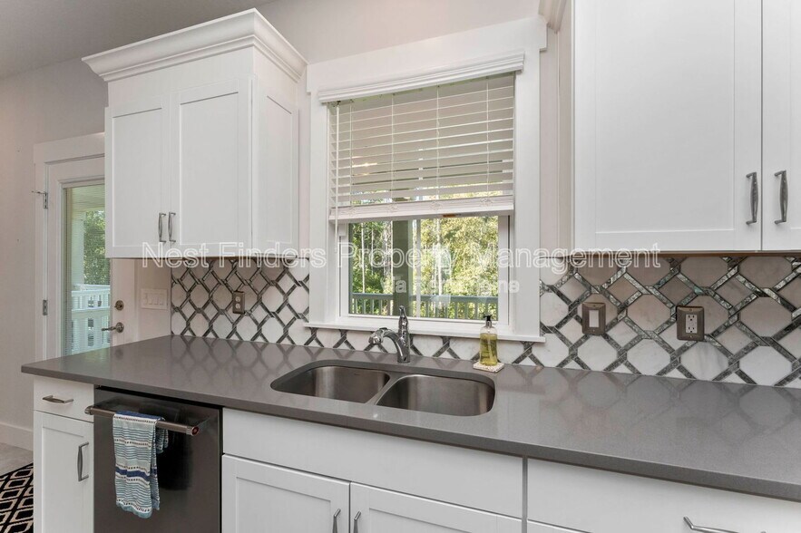 Building Photo - 105 Spring Tide Wy