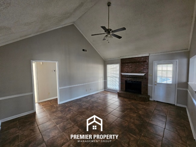 Building Photo - 6617 Rocky Park Dr