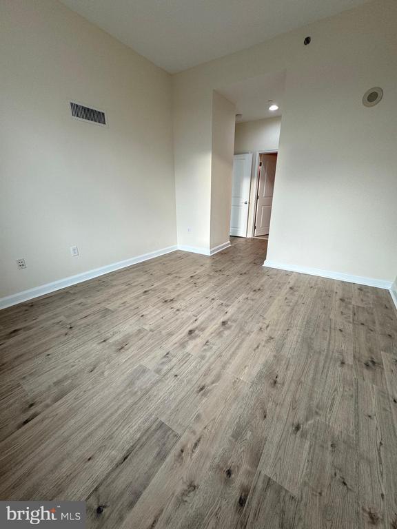 Building Photo - 901 N Penn St