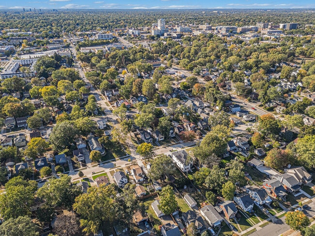 Building Photo - 1007 Mohawk Ave
