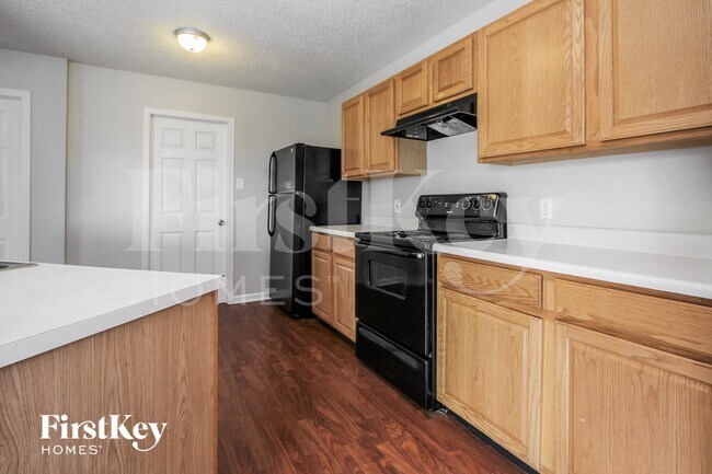 Building Photo - 8103 Crackling Ln