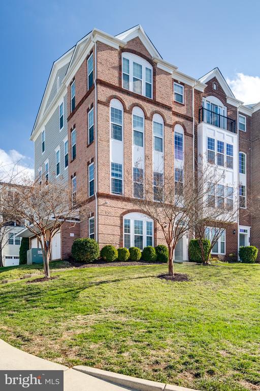 Building Photo - 20581 Geddes Terrace