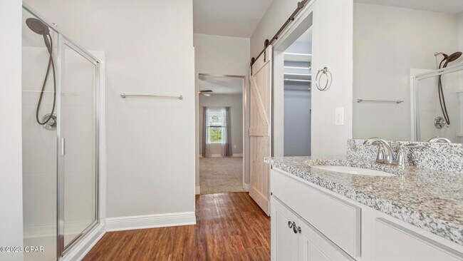 Building Photo - 310 Confidence Wy