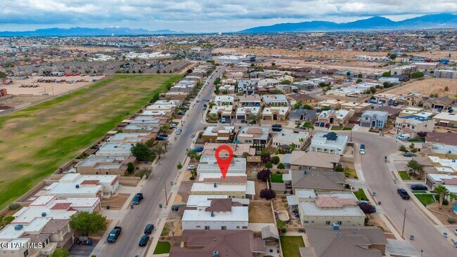 Building Photo - 14117 Rainbow Point Dr