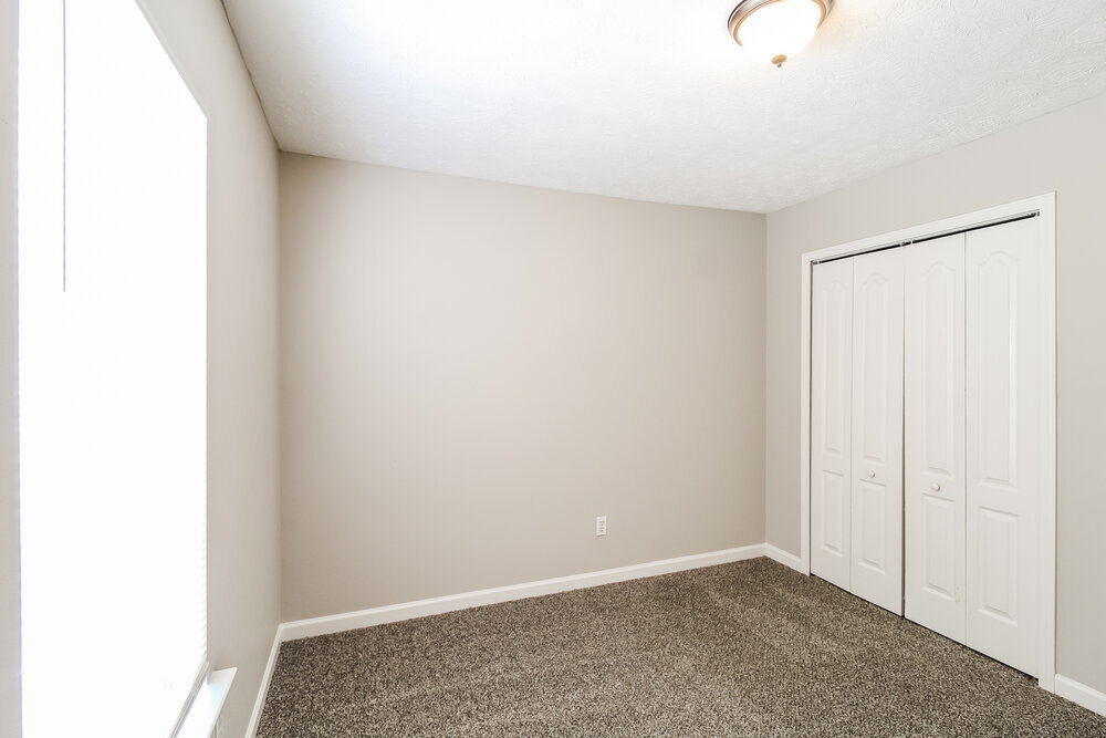 Building Photo - 5711 Meadowview Rd