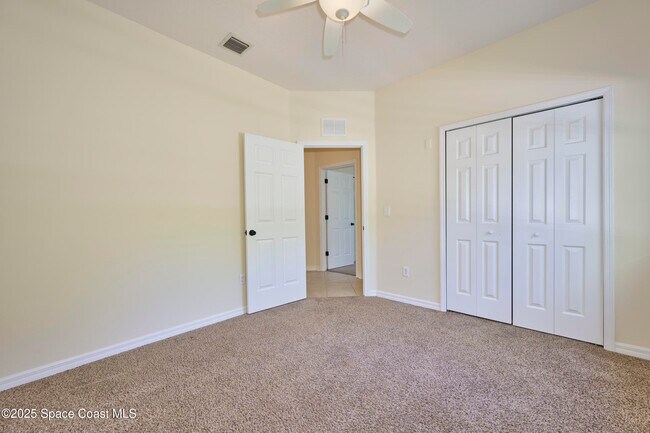 Building Photo - 9086 107th Ct