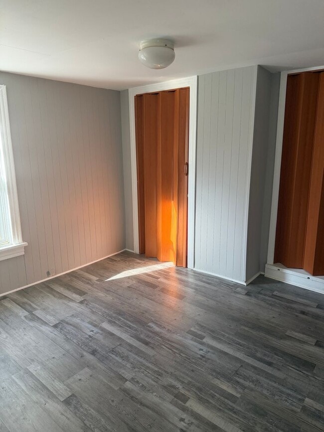 Building Photo - 332-334 Cincinnati Ave