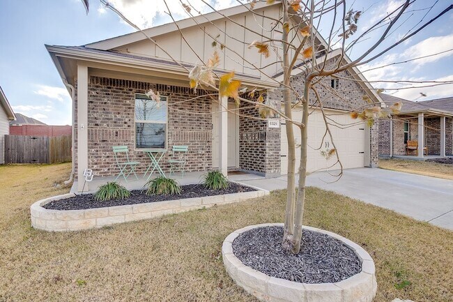 Building Photo - 6329 Becker Ave