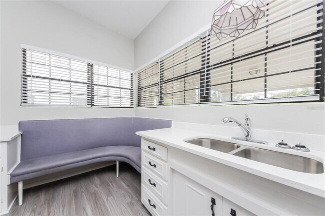 Building Photo - 2843 Riddle Dr