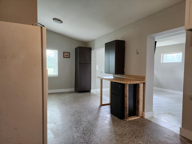 Building Photo - 4910 Ralls Dr