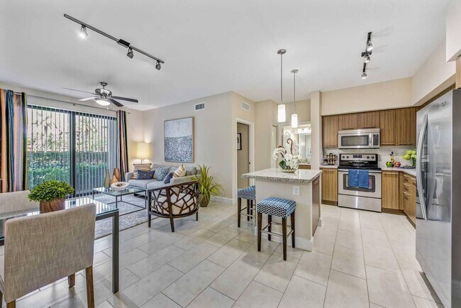 Building Photo - 16816 SW 137th Ave