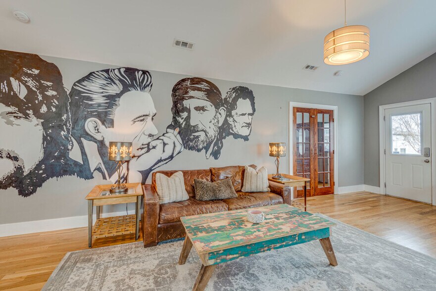 Building Photo - 2629 Pennington Ave