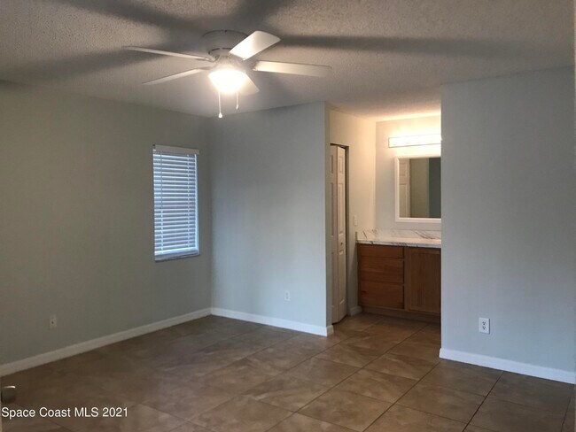 Building Photo - 3006 Alice St