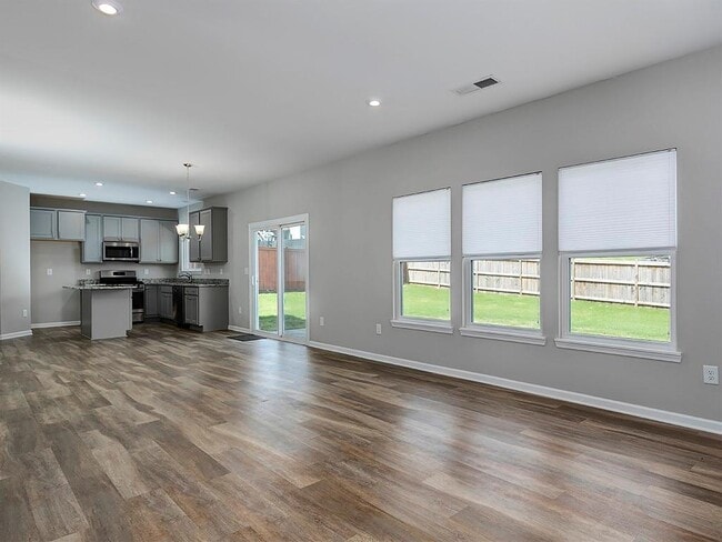 Building Photo - 6365 Lantana Village Way