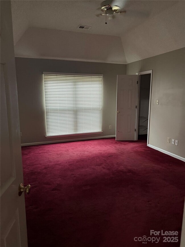 Building Photo - 9520 Marshbrooke Rd