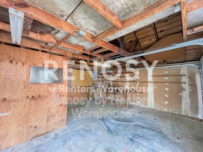 Building Photo - 1084 Norview Ave