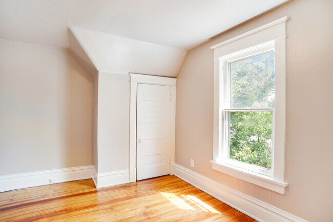 Building Photo - 1834 8th Ave