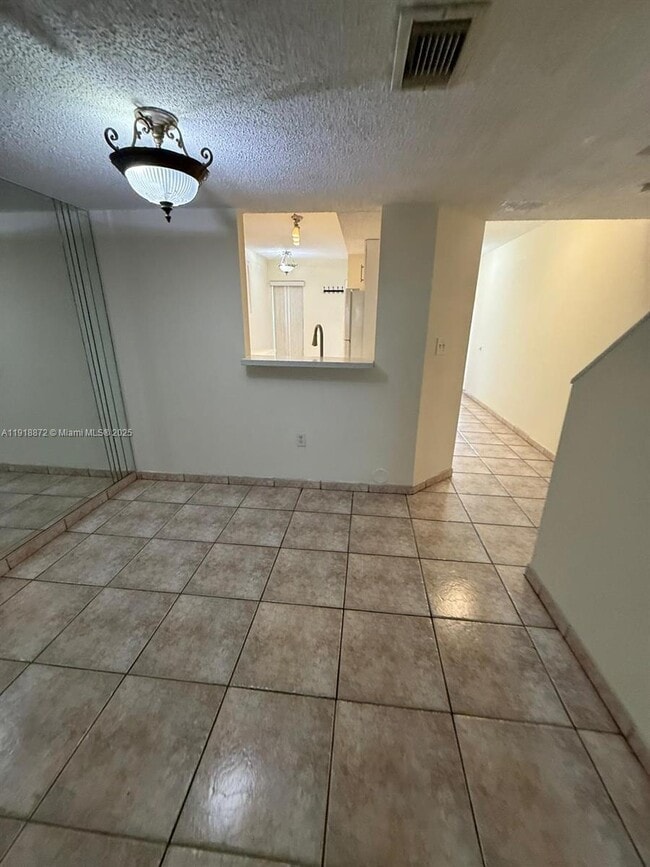 Building Photo - 1190 NW 124th Ave